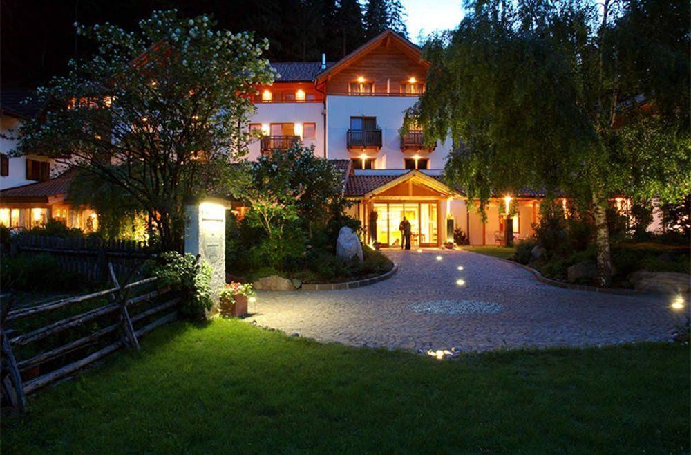 Hotel Bad Schoergau Sarentino Eksteriør billede
